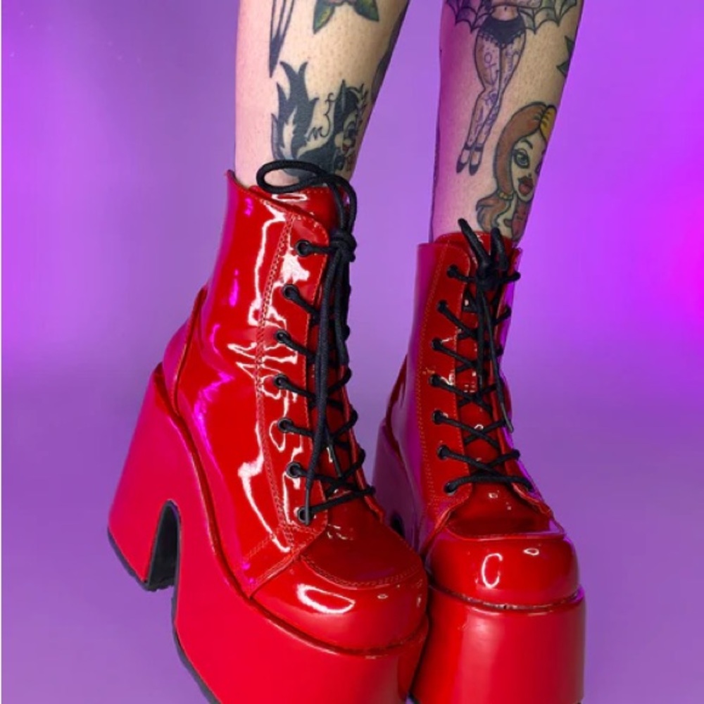 ON Hold! Pls do not buy! Demonia Camel in patent red